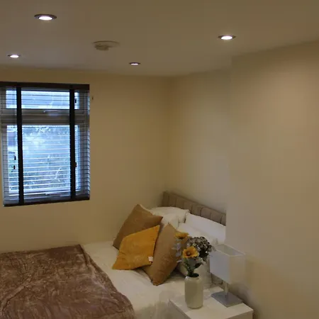 Cozy 2 Bed Flat In East Croydon Apartment South Norwood Exterior photo